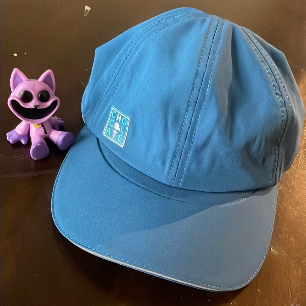 Chocolate Blue Cap